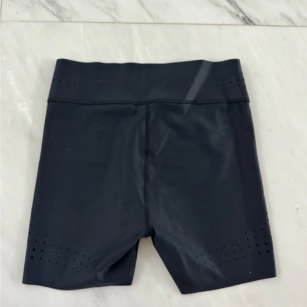 Alo Yoga Airlift high waist laser cut speedy shorts